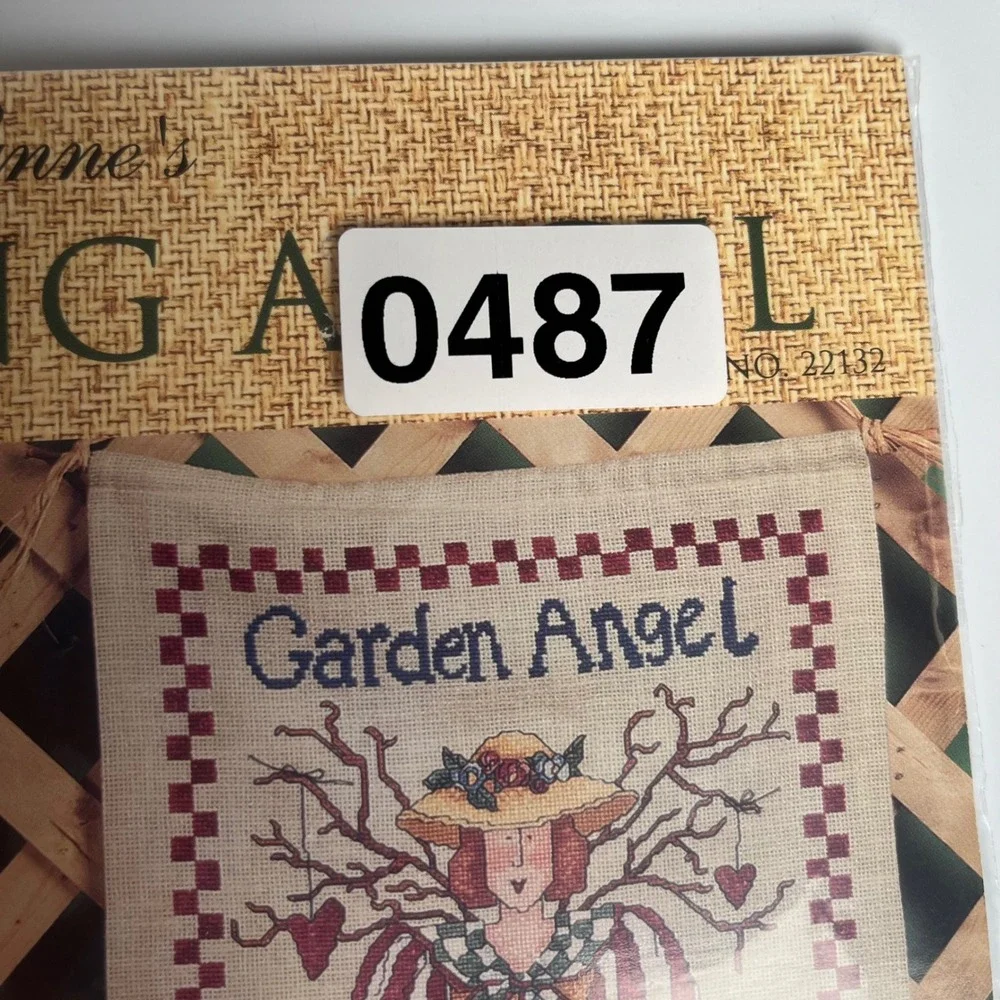 VTG Alma Lynne Gardening‎ Angel Cross Stitch Patterns Book Jeanette Crews 1997